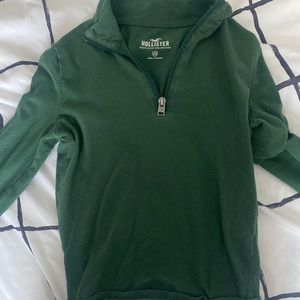 Hollister forest green cropped half zip